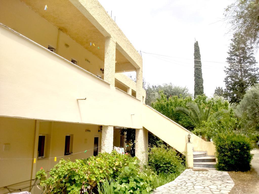 Appartement Thomas Agios Georgios Pagon